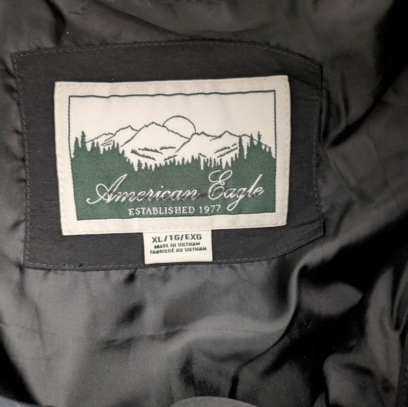 Women's Black Quilted Jacket - Picture 7 of 9